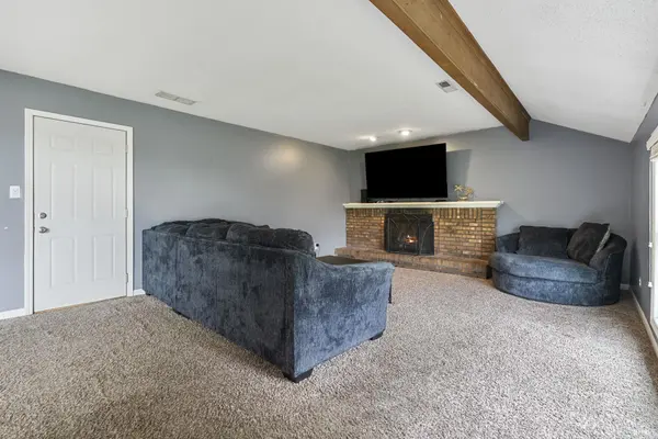 3806 Willshire Estates DR, Fort Wayne, IN 46815