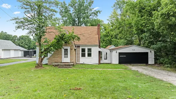 3224 Bass RD, Fort Wayne, IN 46808-2963