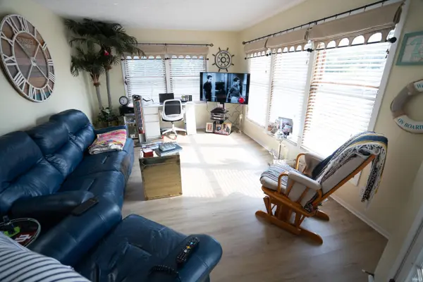 700 S Lakeside DR #4, Syracuse, IN 46567