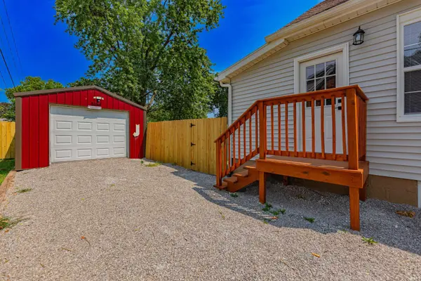 2200 Vogel RD, Evansville, IN 47711