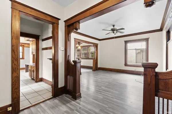 614 W Beardsley AVE, Elkhart, IN 46514