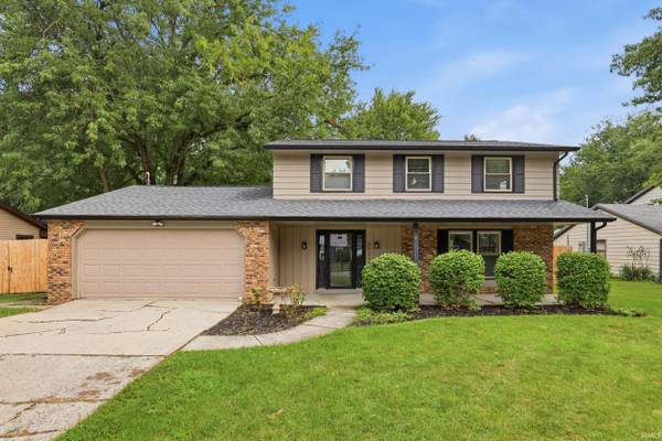 6925 LAKE CREST CT, Fort Wayne, IN 46815