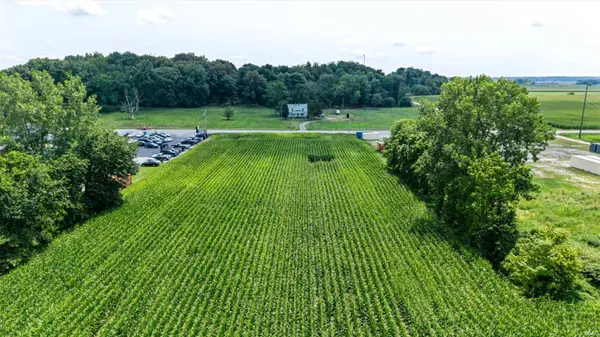 5700 W SR 64 ***, Princeton, IN 47670