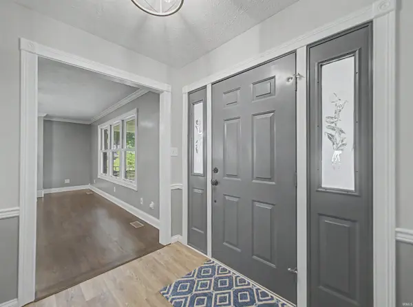 2422 Union DR, Newburgh, IN 47630