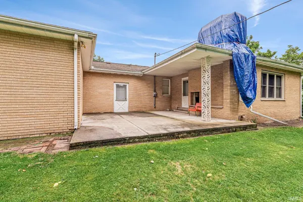 55769 Mayflower RD, South Bend, IN 46619