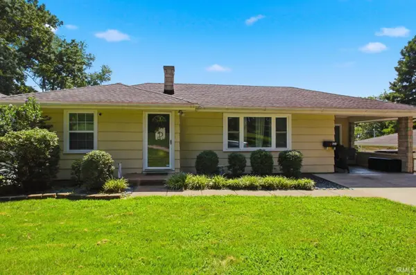 621 Helfrich LN, Evansville, IN 47712-5866