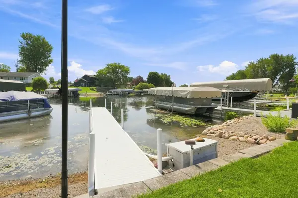 15 Lane 750 Snow LK, Fremont, IN 46737-9063