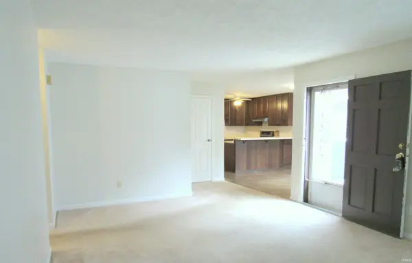 1104 E Regency DR, Bloomington, IN 47401