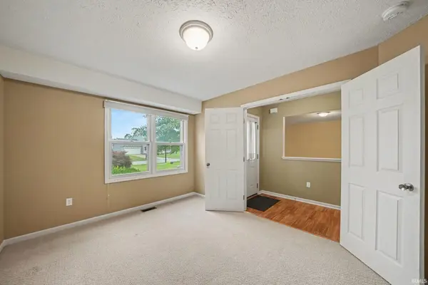 3809 Streamview CT, Mishawaka, IN 46544-6298