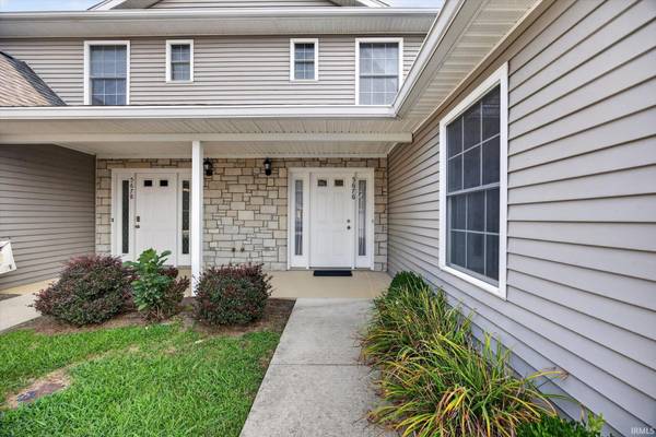 5676 W Vinca LN, Ellettsville, IN 47429-8205