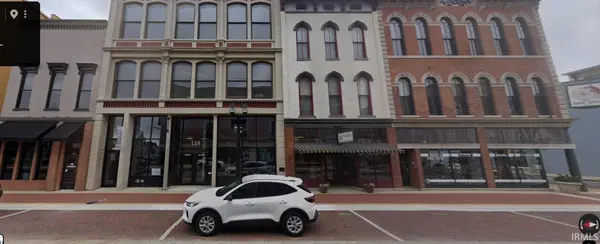 118 S Walnut ST, Muncie, IN 47305
