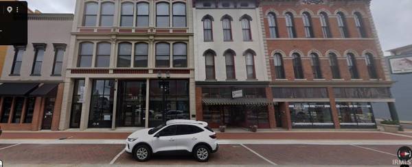 118 S Walnut ST, Muncie, IN 47305