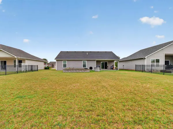 8010 Wethersfield CV, Fort Wayne, IN 46835-9142