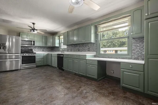 214 W Ludlow ST, Rolling Prairie, IN 46371