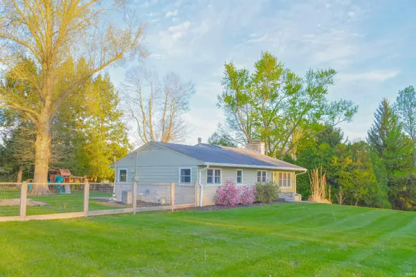 721 S Pleasant Ridge RD, Bloomington, IN 47401-4223