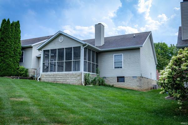 2419 N Stonelake CIR, Bloomington, IN 47404