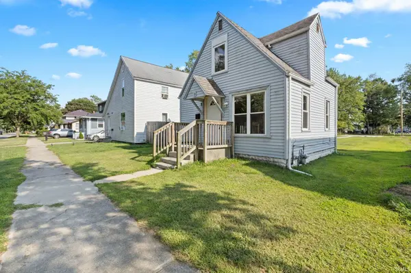 1021 W Wolf AVE, Elkhart, IN 46516