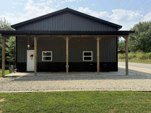 1627 S Meridian RD, Mitchell, IN 47446