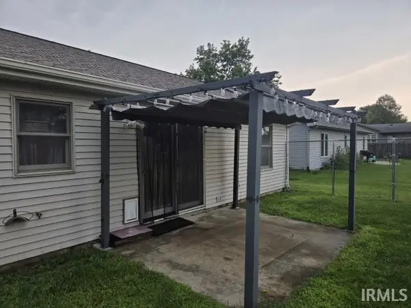 2033 Duncan DR, Huntington, IN 46750-4501