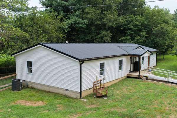 533 Old Buddha Road ***, Bedford, IN 47421