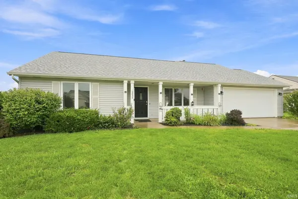 12832 Country Shoal LN, Grabill, IN 46741