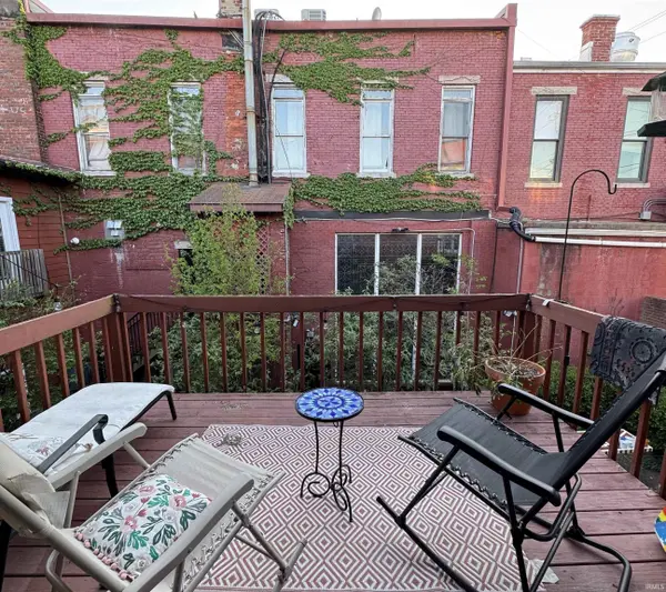 111 E 6th ST #E, Bloomington, IN 47408-3366