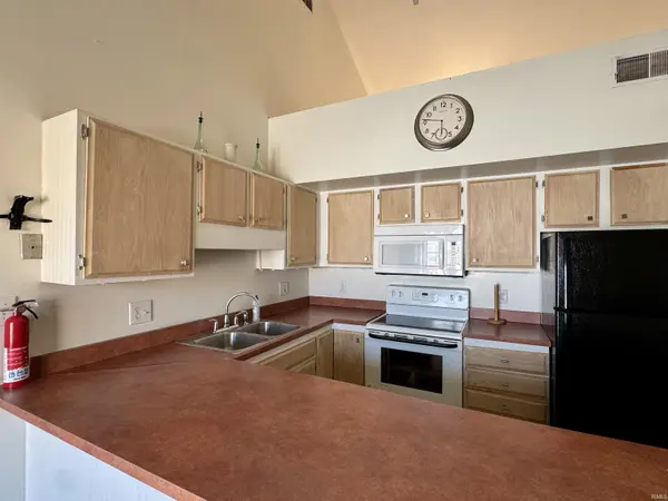 111 E 6th ST #E, Bloomington, IN 47408-3366