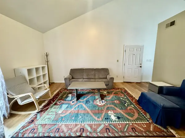 111 E 6th ST #E, Bloomington, IN 47408-3366