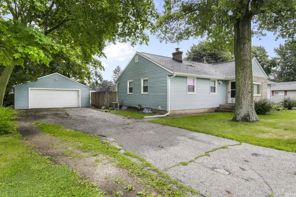 19389 Kern RD, South Bend, IN 46614-5722