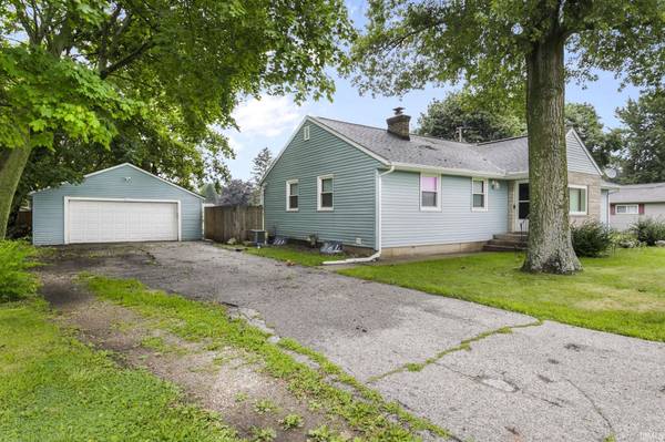 19389 Kern RD, South Bend, IN 46614-5722