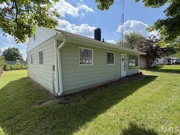 611 E Linda Layne ***, Muncie, IN 47303-2046