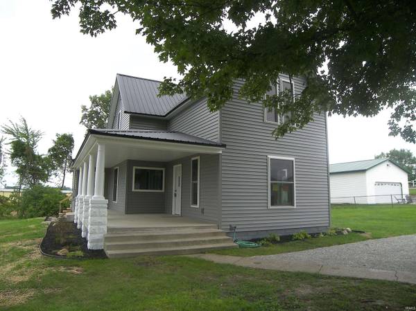 204 S Syracuse Webster RD, Syracuse, IN 46567