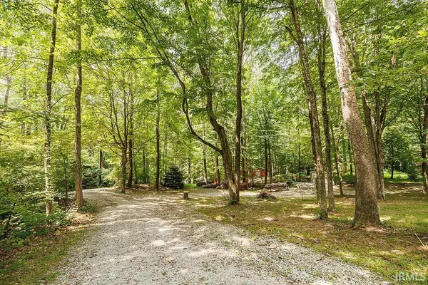 1405 Lakeside DR, Spencer, IN 47460