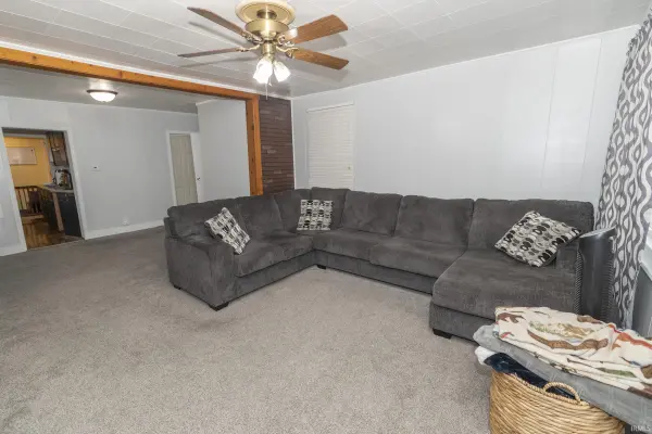 924 W Marion ST, Mishawaka, IN 46545-5818