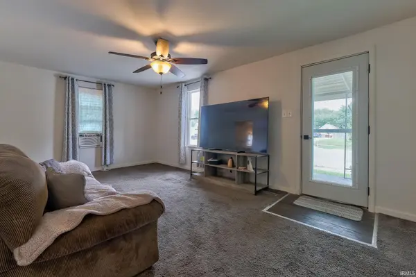 213 W Mulberry ST, Princeton, IN 47670-2453
