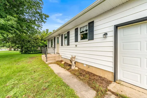 1704 Frantz DR, North Manchester, IN 46962