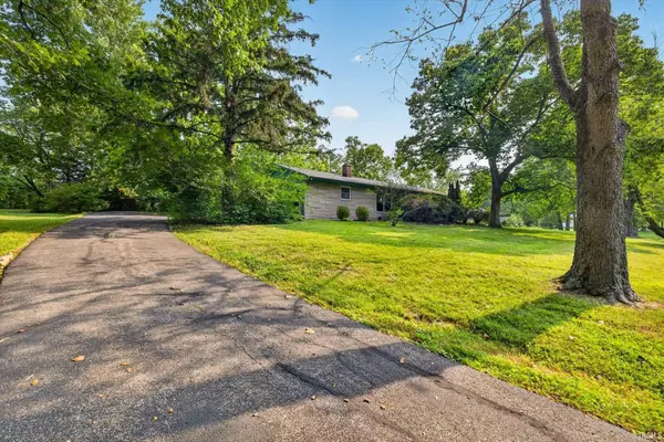 4242 W Beech LN, Bloomington, IN 47404
