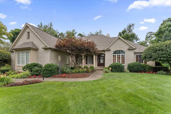 16328 Cypress CT, Granger, IN 46530-4890