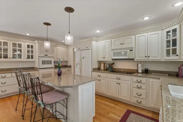 16328 Cypress CT, Granger, IN 46530-4890
