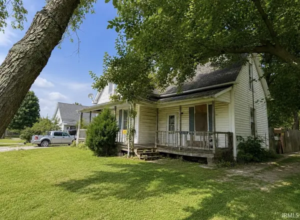 275 N Lawton ST, Jasonville, IN 47438-1112