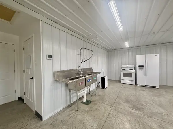 727 N CR 950 W ***, Richland, IN 47634