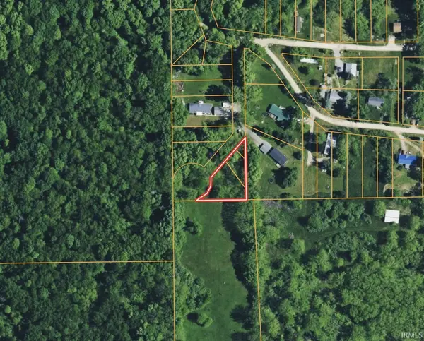 LN 100 A LK Charles East ***, Angola, IN 46703