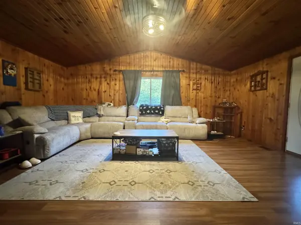 3105 Mount Pleasant RD, Bedford, IN 47421