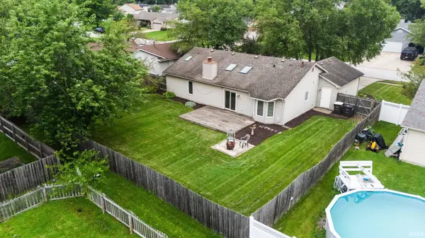7316 Abington DR, Fort Wayne, IN 46835-2758
