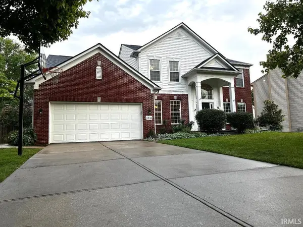 11842 Wedgewood LN, Fishers, IN 46037
