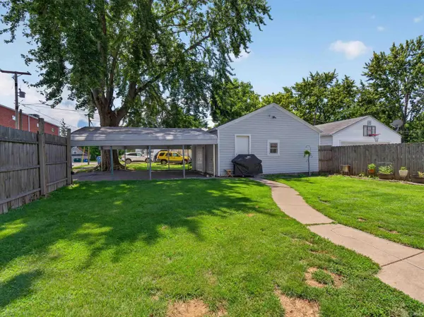 303 W Mill ST, Ossian, IN 46777-9326