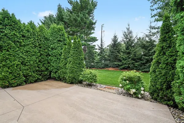 1630 Garland DR, Goshen, IN 46526-4682