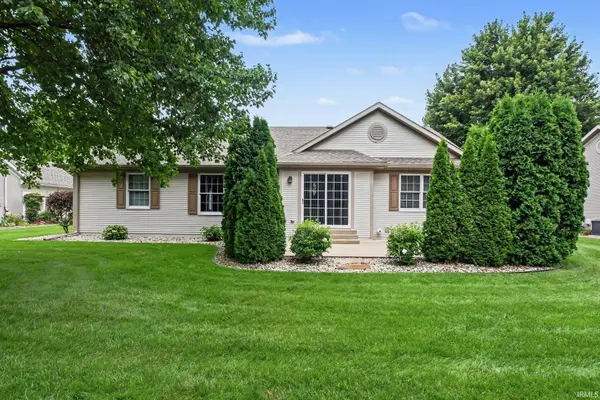 1630 Garland DR, Goshen, IN 46526-4682
