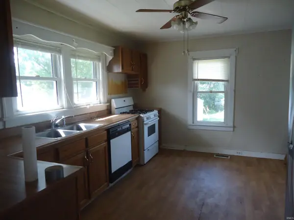 1813 11th Street ***, Bedford, IN 47421