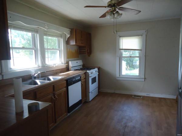 1813 11th Street ***, Bedford, IN 47421